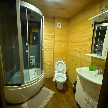 сімейний номер 2 у ані * Synevyrs'ka Polyana